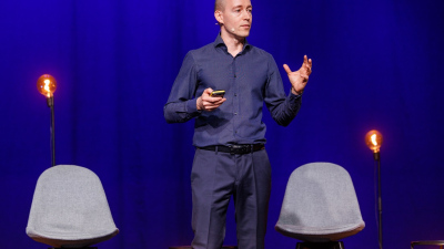 Autonomous Teams as a Cornerstone of Efficient Digital Innovation